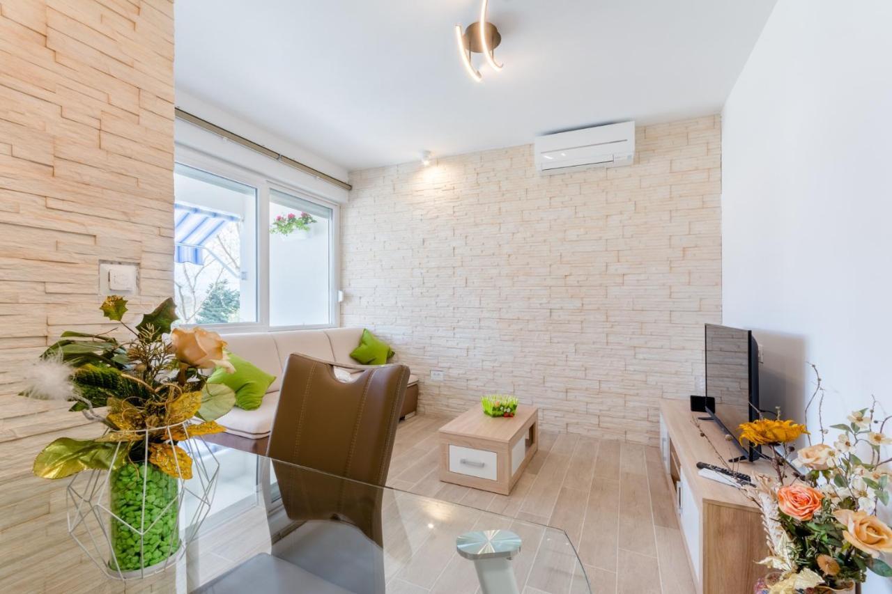 Apartments Niro Split Exterior foto