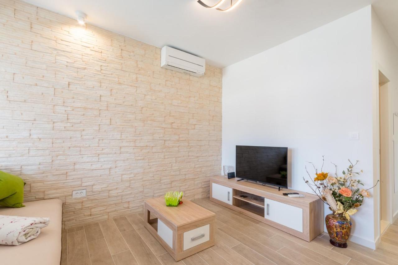 Apartments Niro Split Exterior foto
